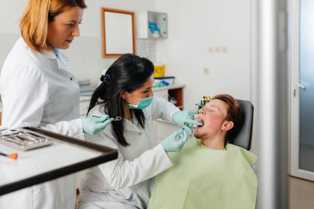 Best Dentist Open Late Near Me  in Pleasant Hill, TX